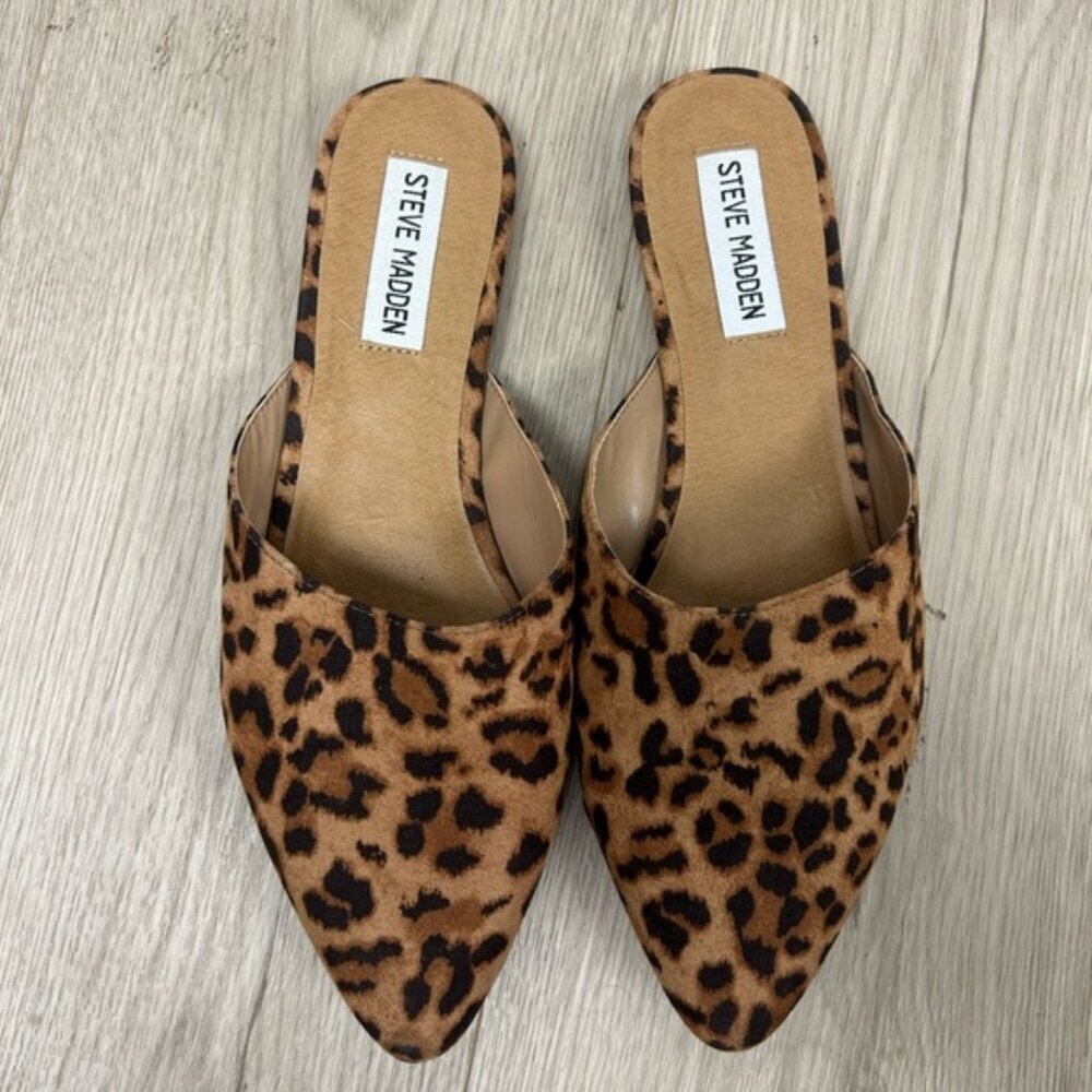 Steveβ Madden Womenβs Trace Leopard Mule Flats